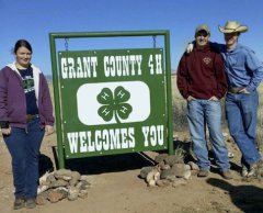 Grant County Line Gets New 4-H Sign